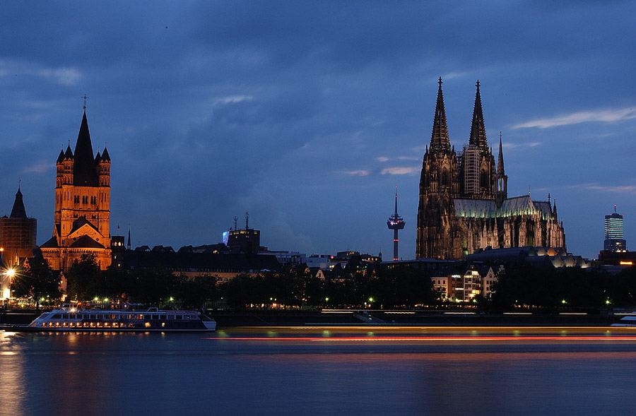 Stadtansicht von Deutz gesehen. ( Köln )