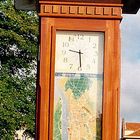 Stadtbilderklärung mit Uhr in Klaipeda (Memel)