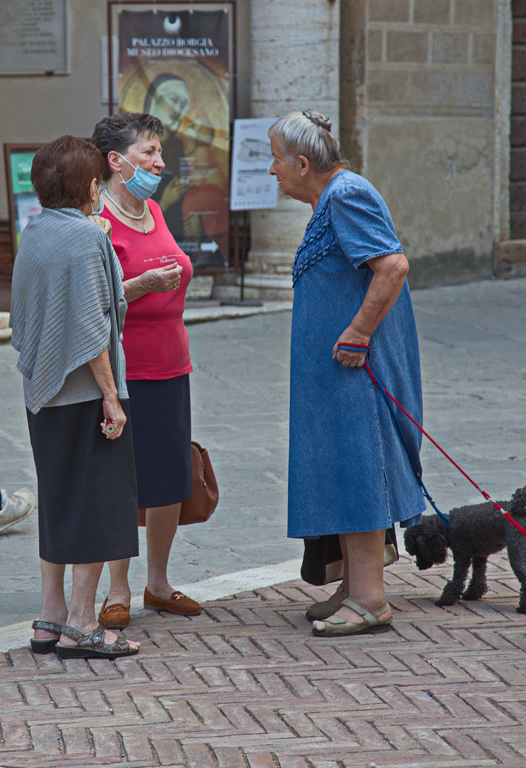 Stadtgespräch in Pienza - Toskana