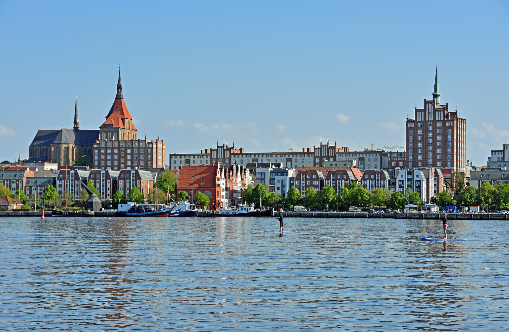 Stadthafen und Marienkirche in Rostock