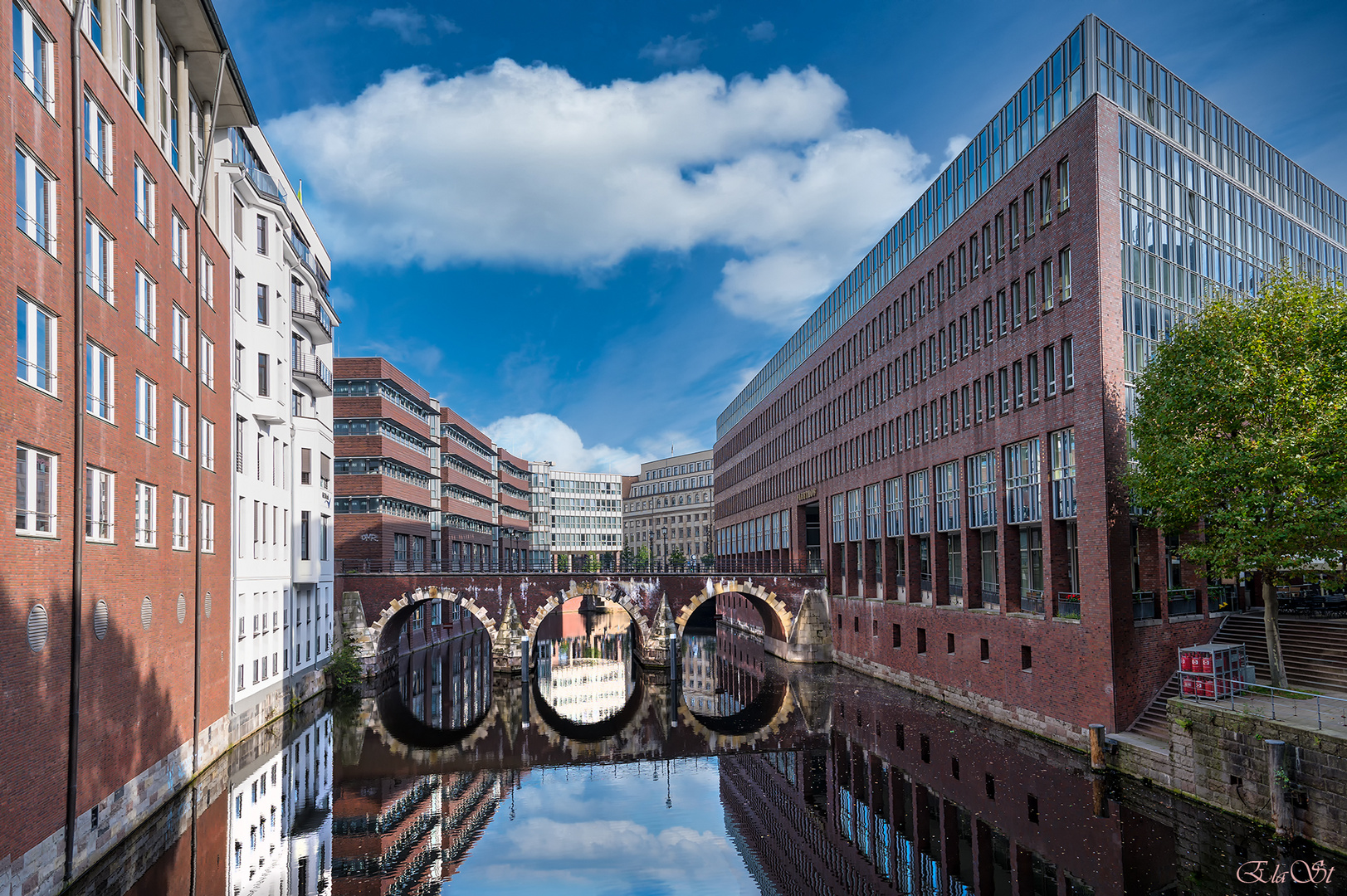 STADTHAUSBRÜCKE