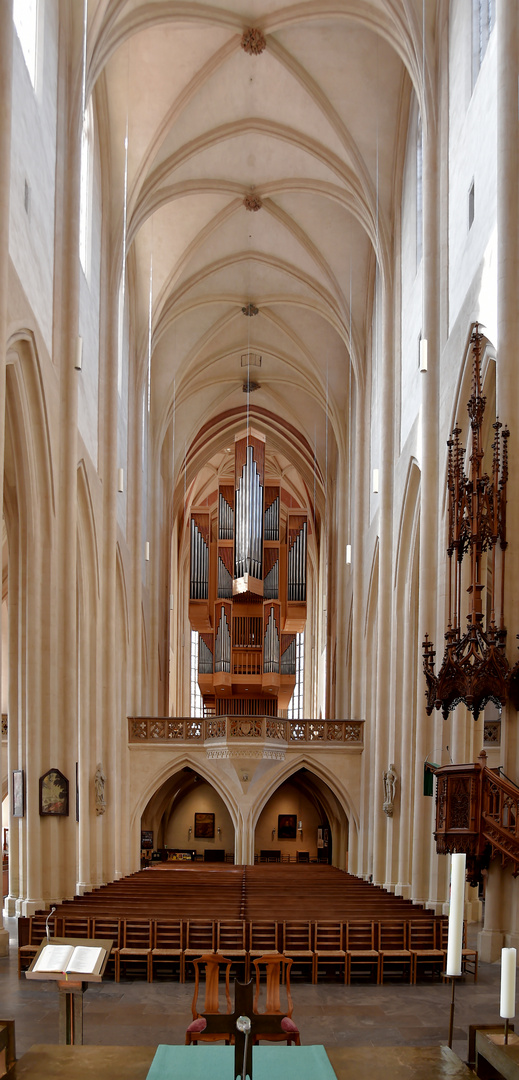 Stadtkirche St. Jakob Rothenburg Blick durchs Mittelschiff