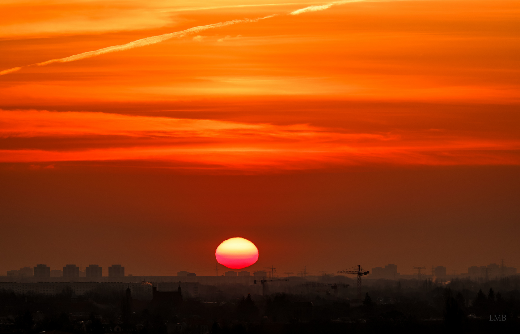 Stadtklötzer im Sonnenaufgang