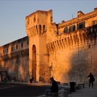 Stadtmauer im Abendlicht