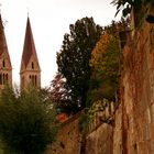 Stadtmauer mit Dom