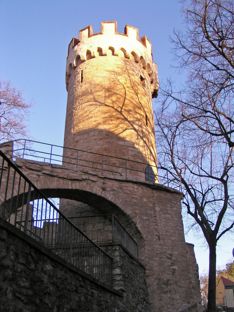 Stadtmauer mit Pulverturm Jena