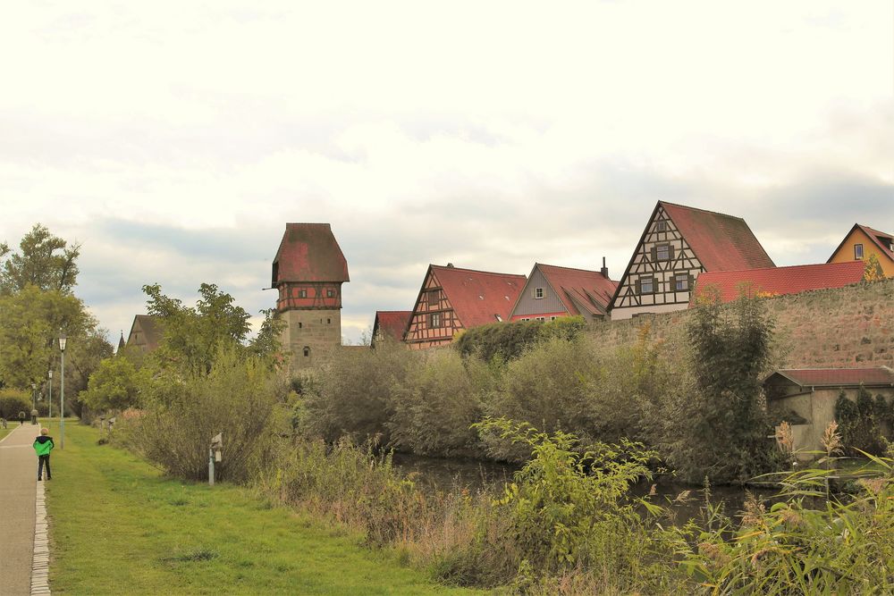 Stadtmauerromantik Dinkelsbühl  mit Bäuerlinsturm