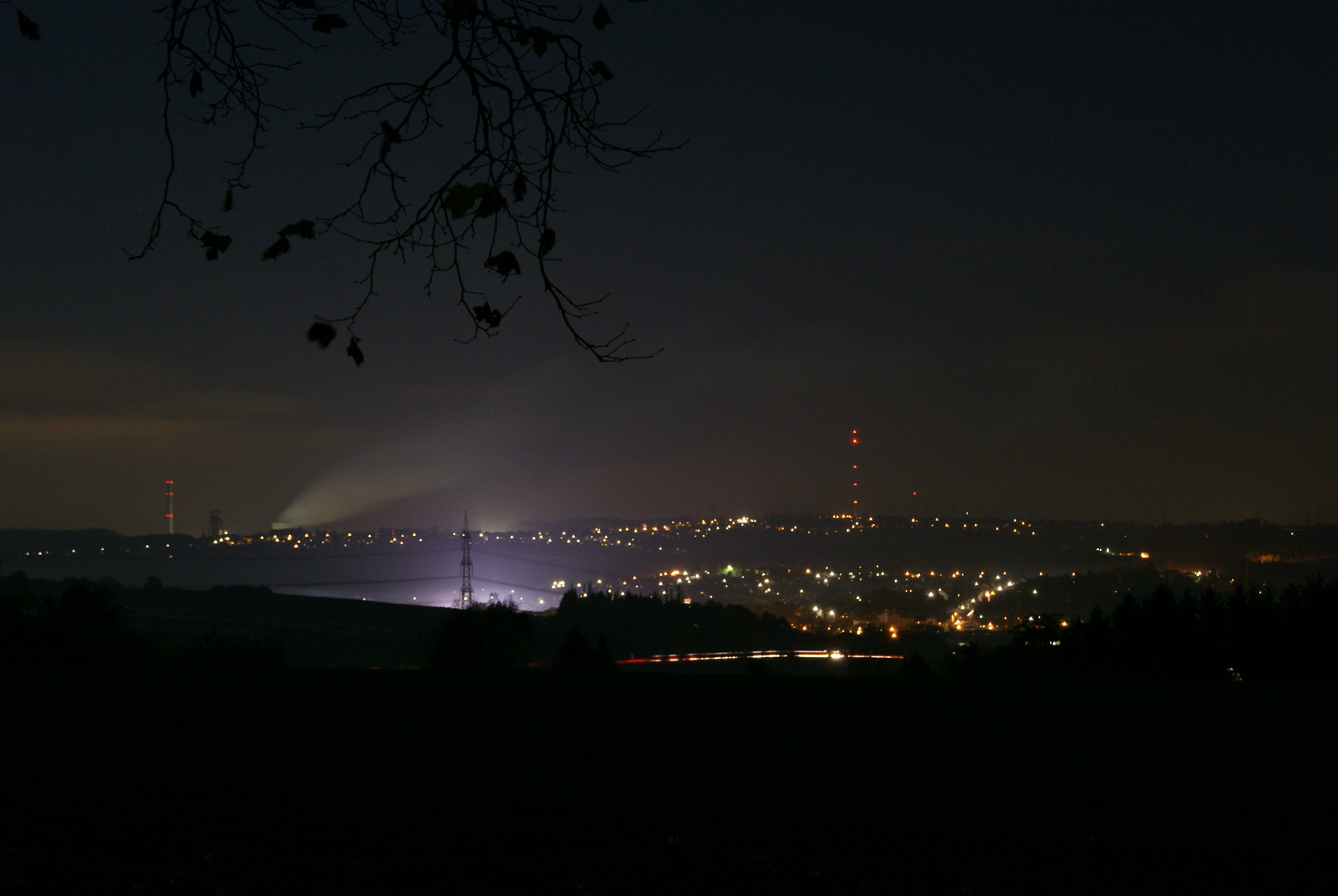 Stadtpanorame bei Nacht