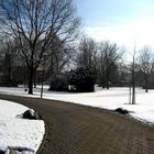 Stadtpark unter Schnee