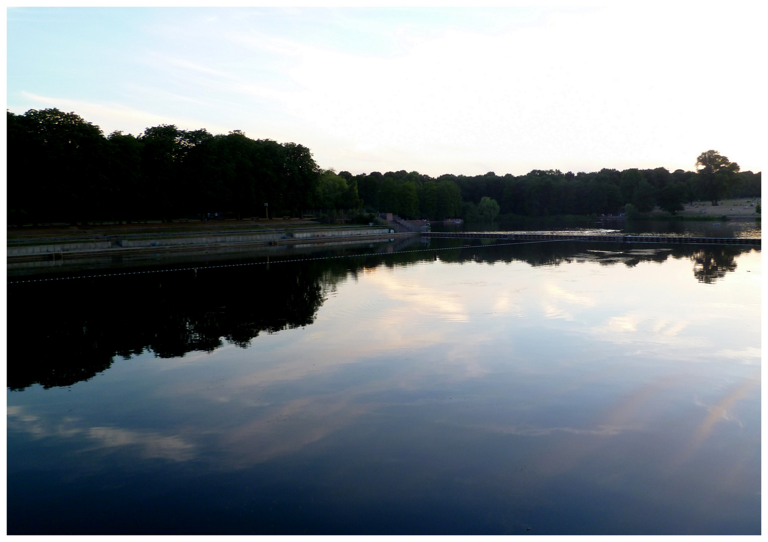 stadtparksee . abends