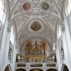 Stadtpfarrkirche Mariä Himmelfahrt Landsberg Blick zur Orgel