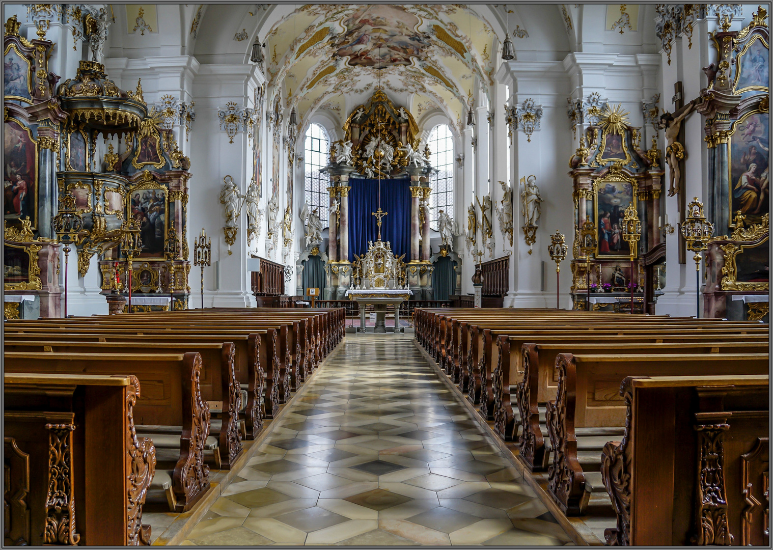 Stadtpfarrkirche Mariä Himmelfahrt - Schongau / Oberbayern (1)