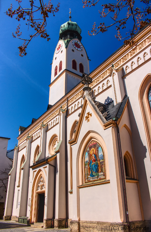 Stadtpfarrkirche Sankt Nikolaus in Rosenheim