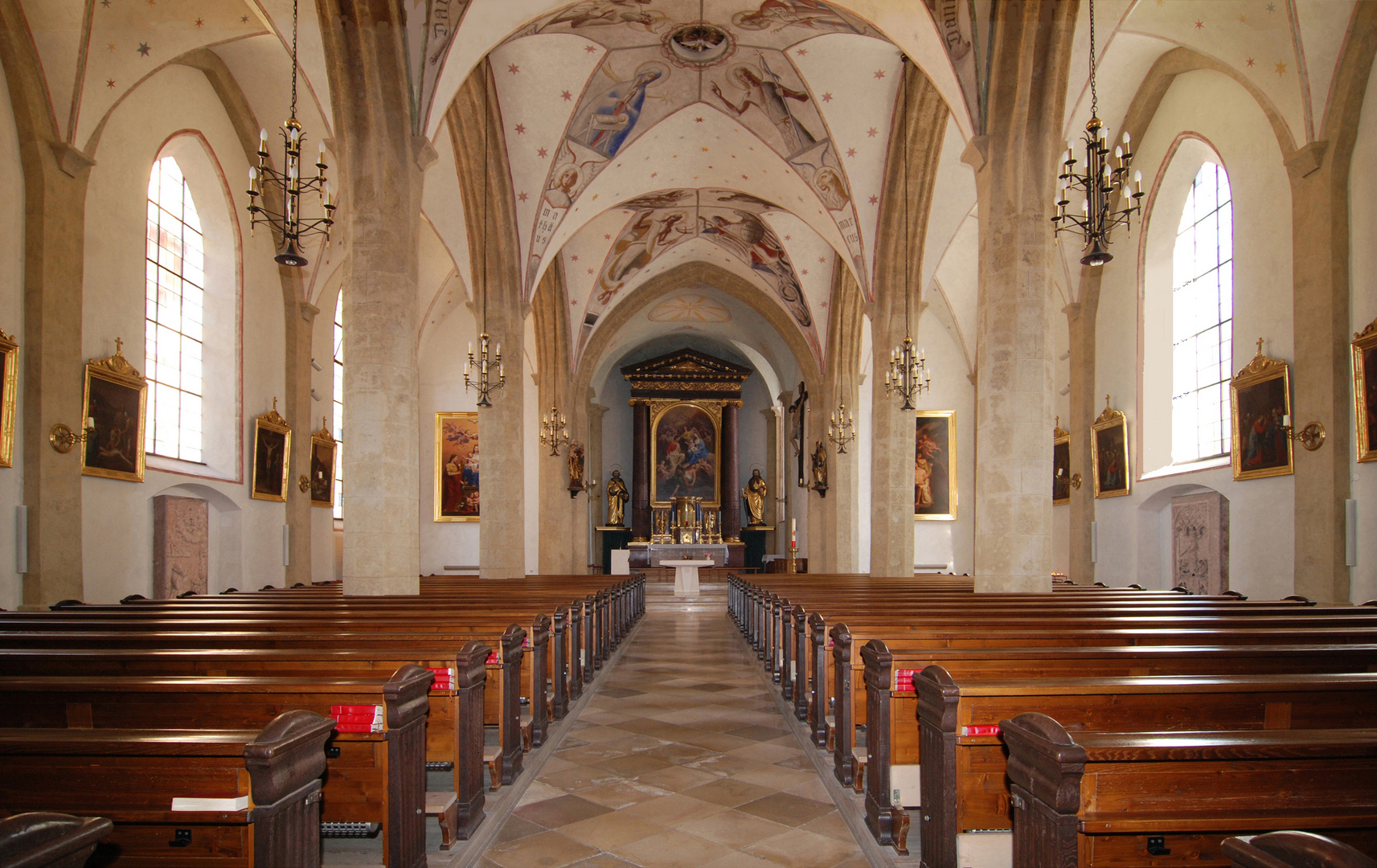 Stadtpfarrkirche St. Vitus in Kufstein-Tirol