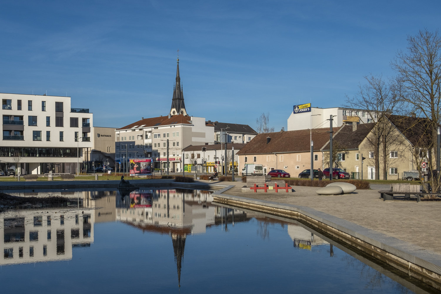 Stadtplatz Traun - gespiegelt: