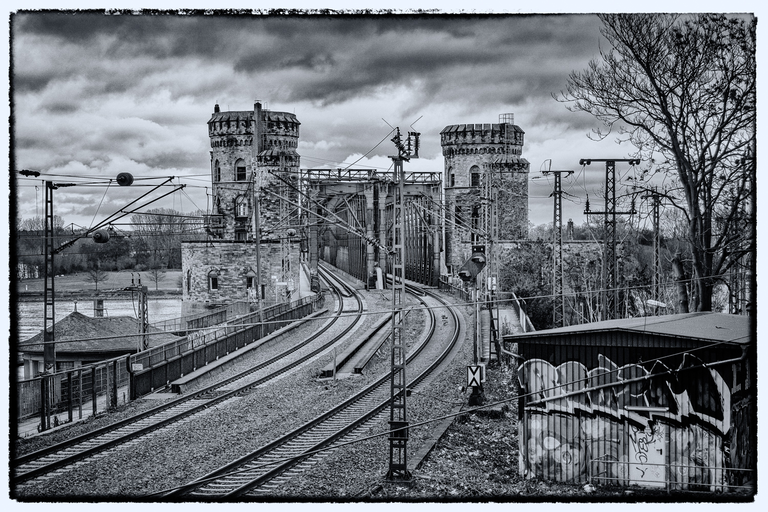 Stadtrundgang Mainz - Eisenbahnbrücke 