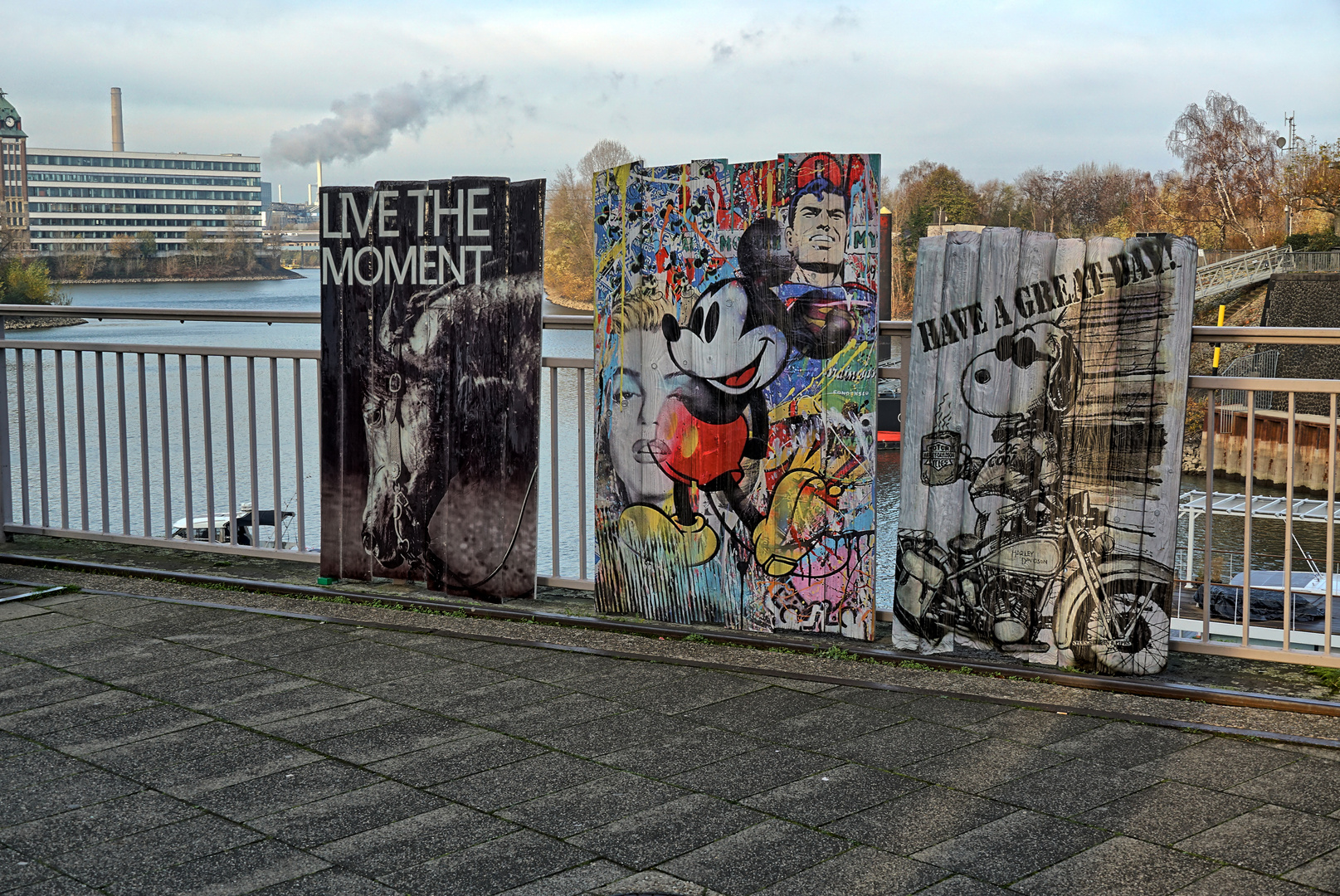 Stadtschmuck Hafen Düsseldorf