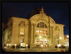 Stadttheater Fürth bei Nacht
