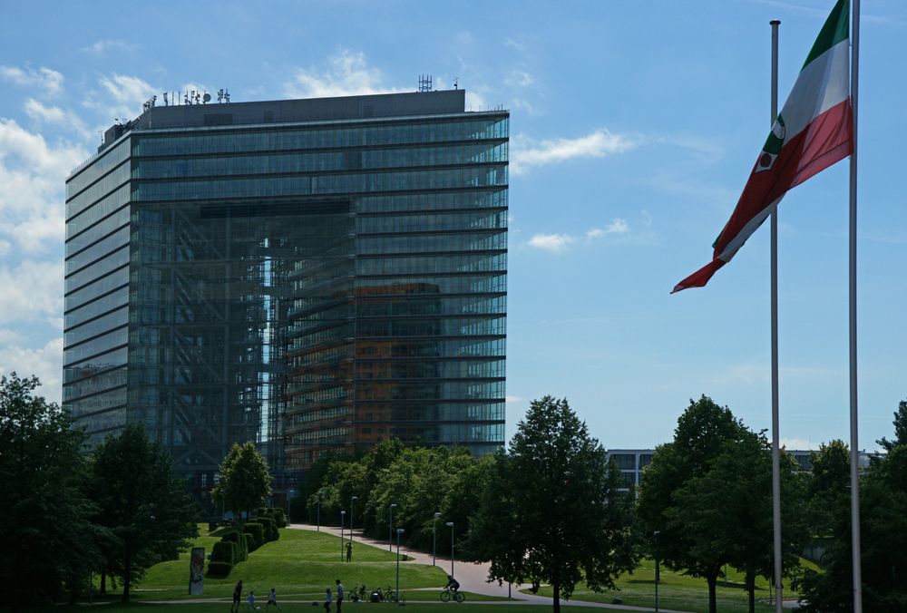 Stadttor Düsseldorf