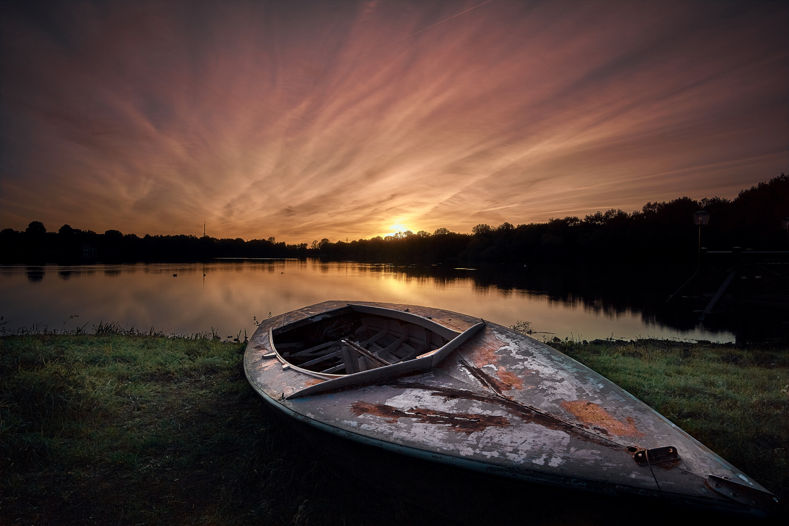 Stadtwaldsee Bremen bei Sonnenuntergang 