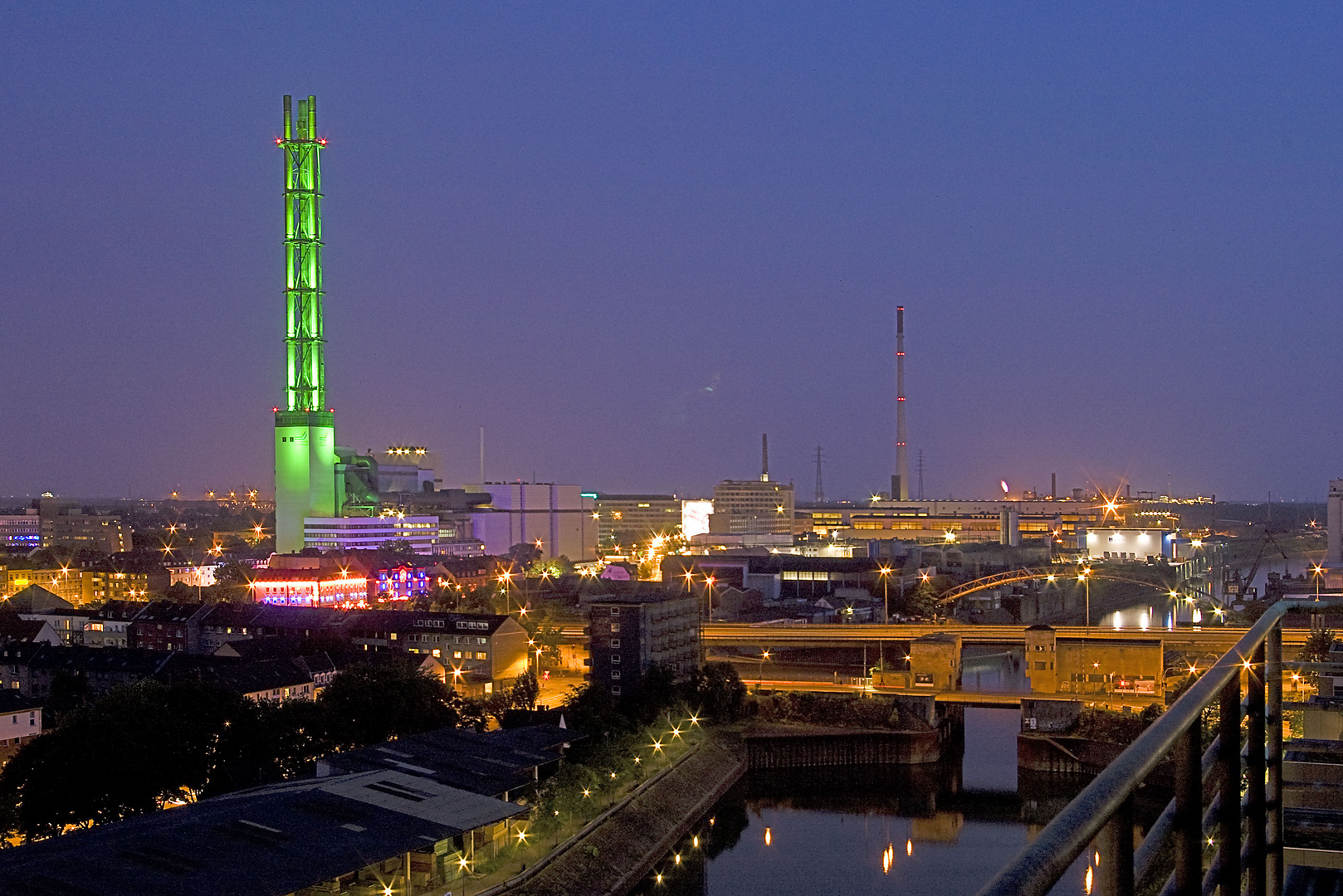 Stadtwerketurm mit Marientor