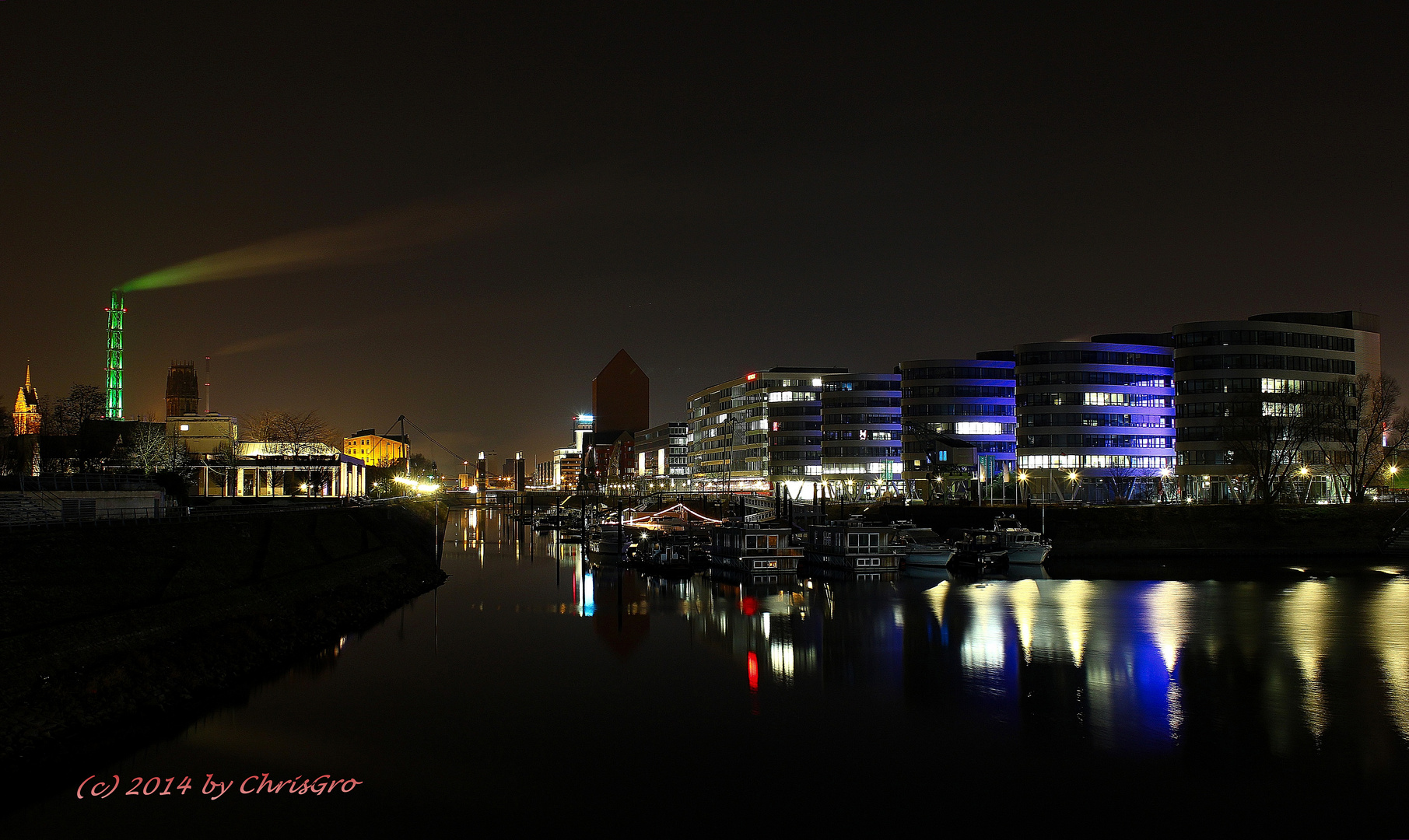 Stadtwerketurm und "Five Boats"