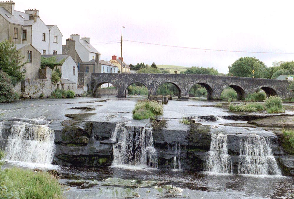 Städtchen in Irland