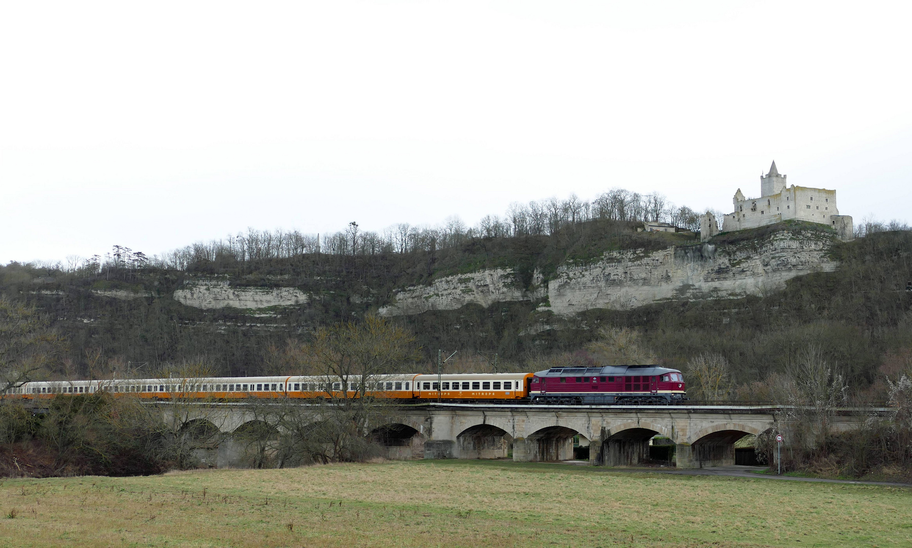 Städteexpress im Saaletal