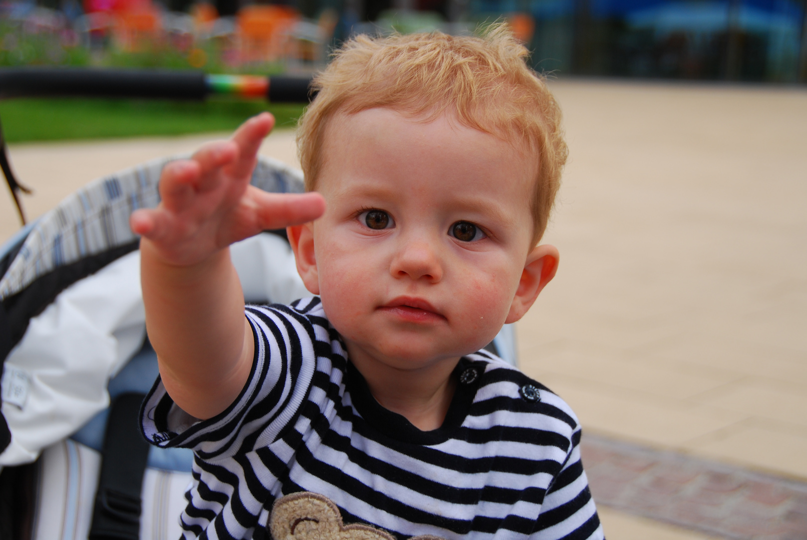 Standig Hatte Er Dieses Komische Ding Am Kopf Foto Bild Kinder Kinder Ab 2 Menschen Bilder Auf Fotocommunity