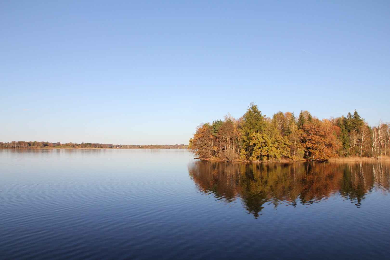 Staffelsee im Herbst