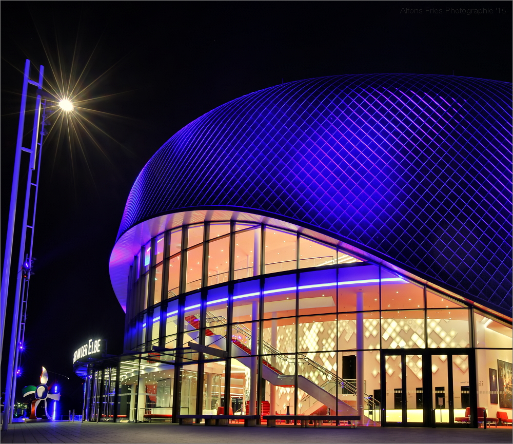 Stage Theater an der Elbe