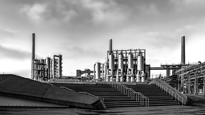 Stahl und Stein - grauer Alltag