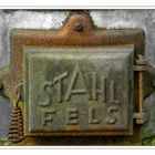 --- Stahlfels ---