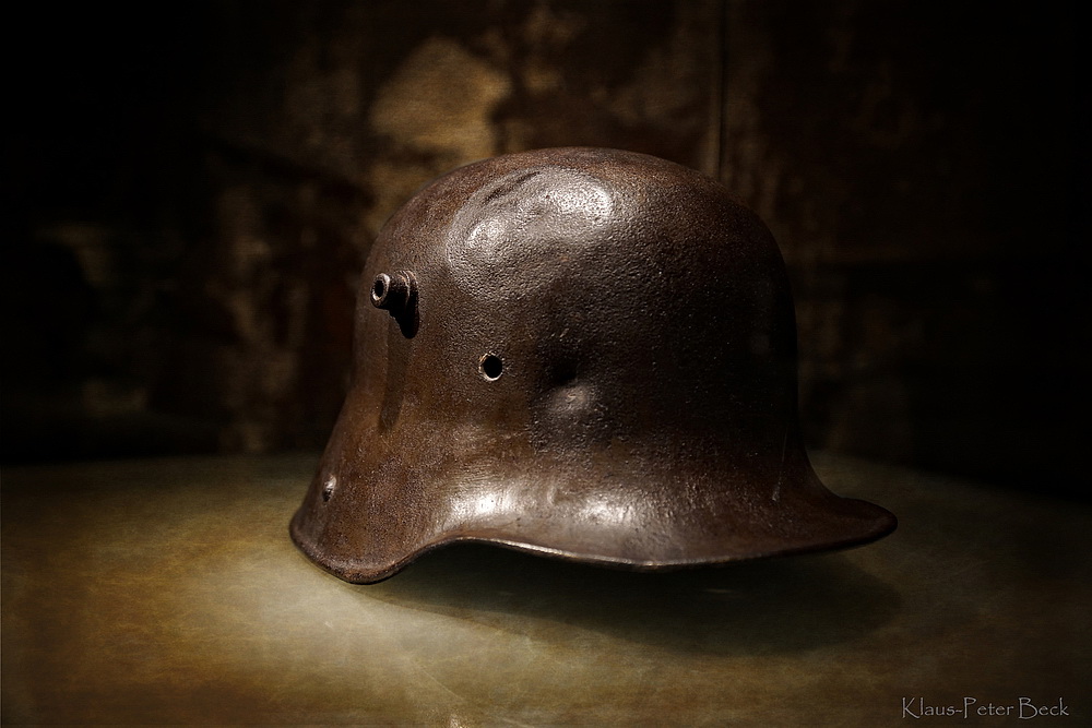 Stahlhelm M16