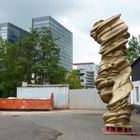 Stahlskulptur im Düsseldorfer Hafen