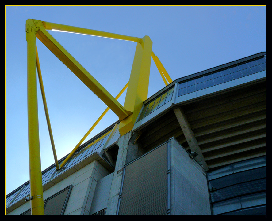 Stahlträger vom Signal-Iduna-Park