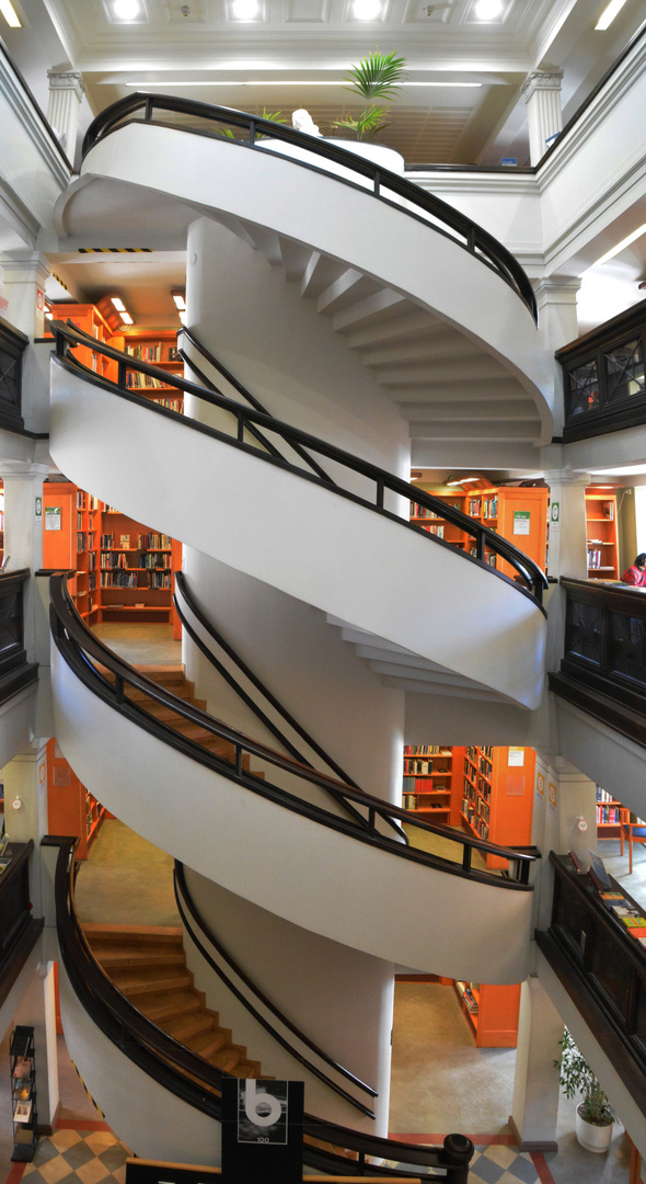 Staircase from library of Richardinkatu