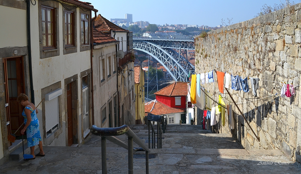 Stairs Guindais / Porto, Portugal