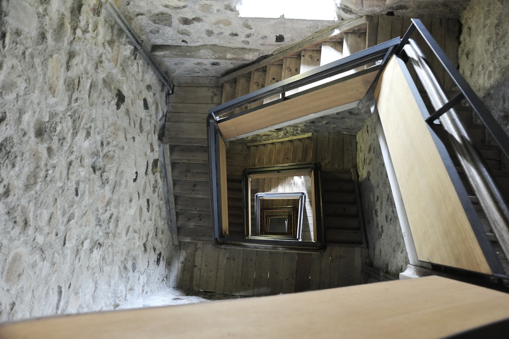 stairway to cellar.