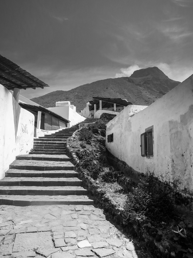 Stairway to the crater