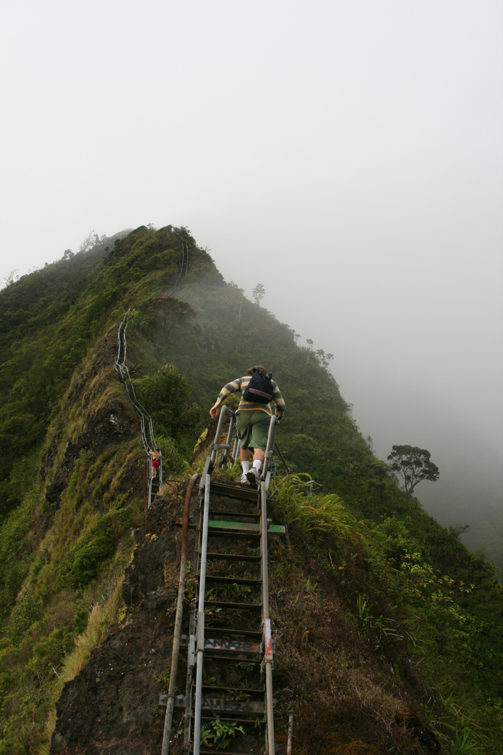 Stairways to heaven on Oahu