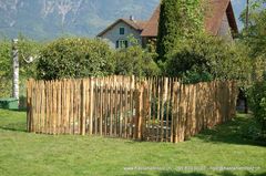 Staketenzaun für Gemüsegarten mit Türchen