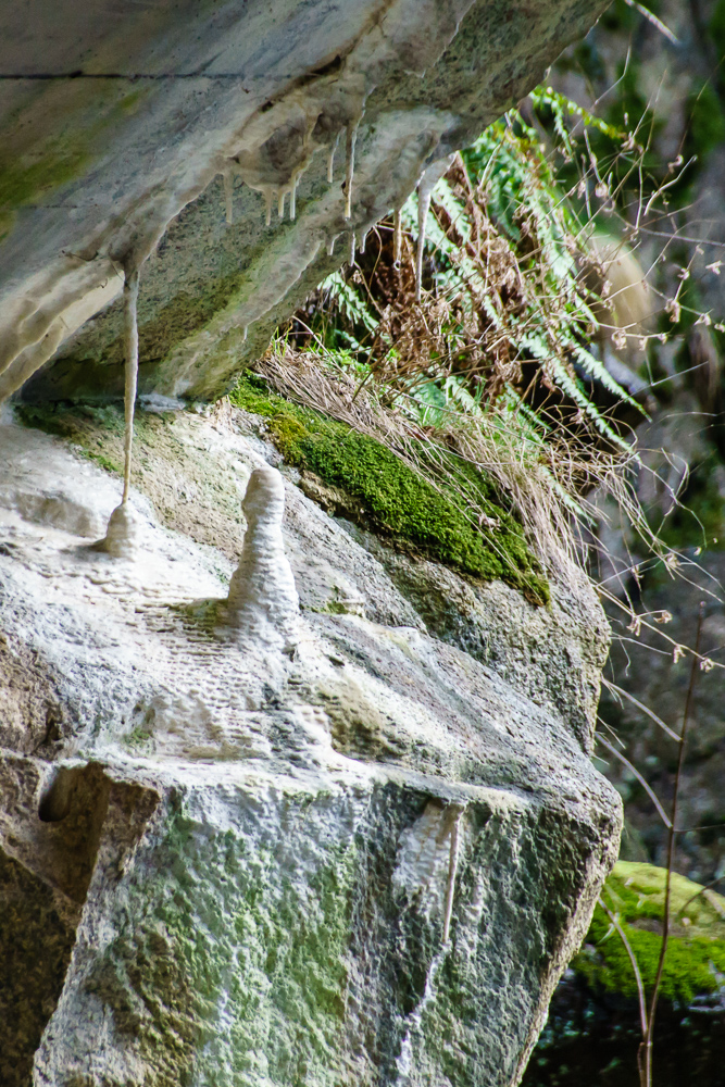 Stalagnat, Stalagtit und Stalagmit