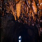 Stalagtiten in einem alten Eisenerzstollen