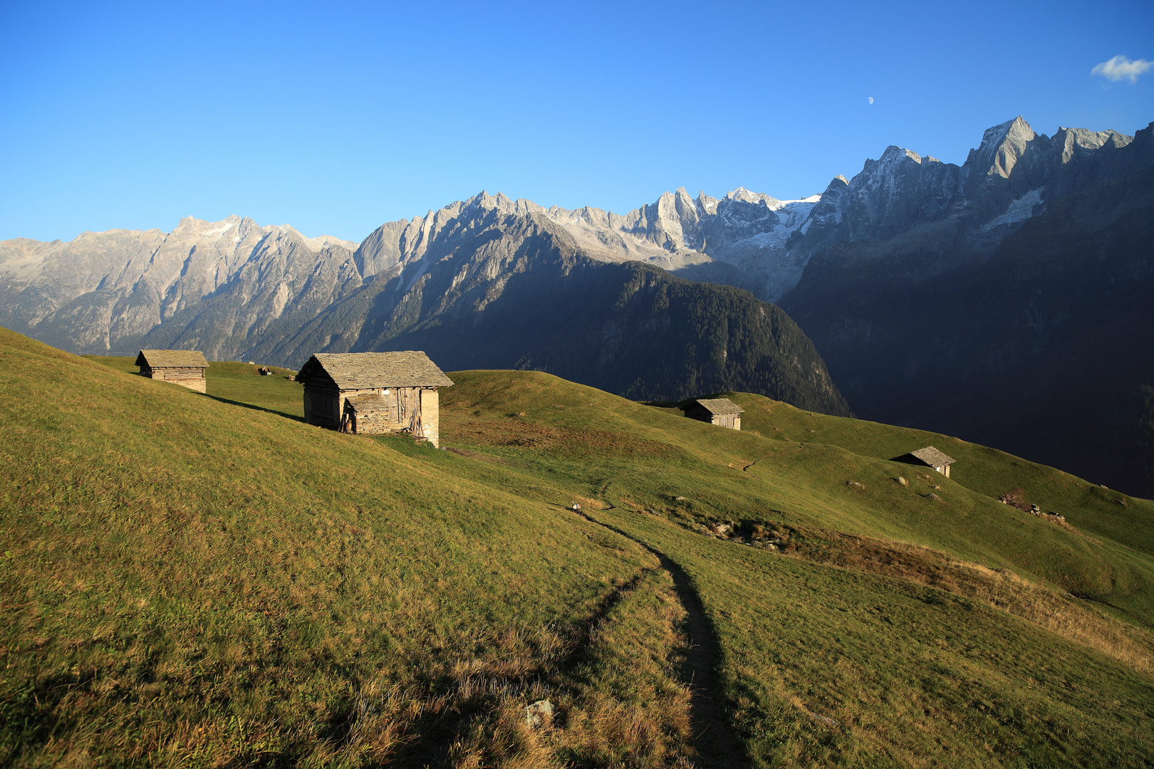 Stalle a Tombal, Val Bregaglia