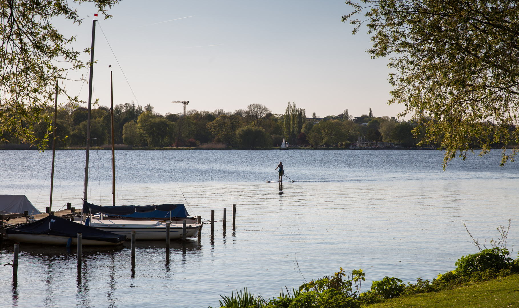 Stand Up Paddling auf der Außenalster