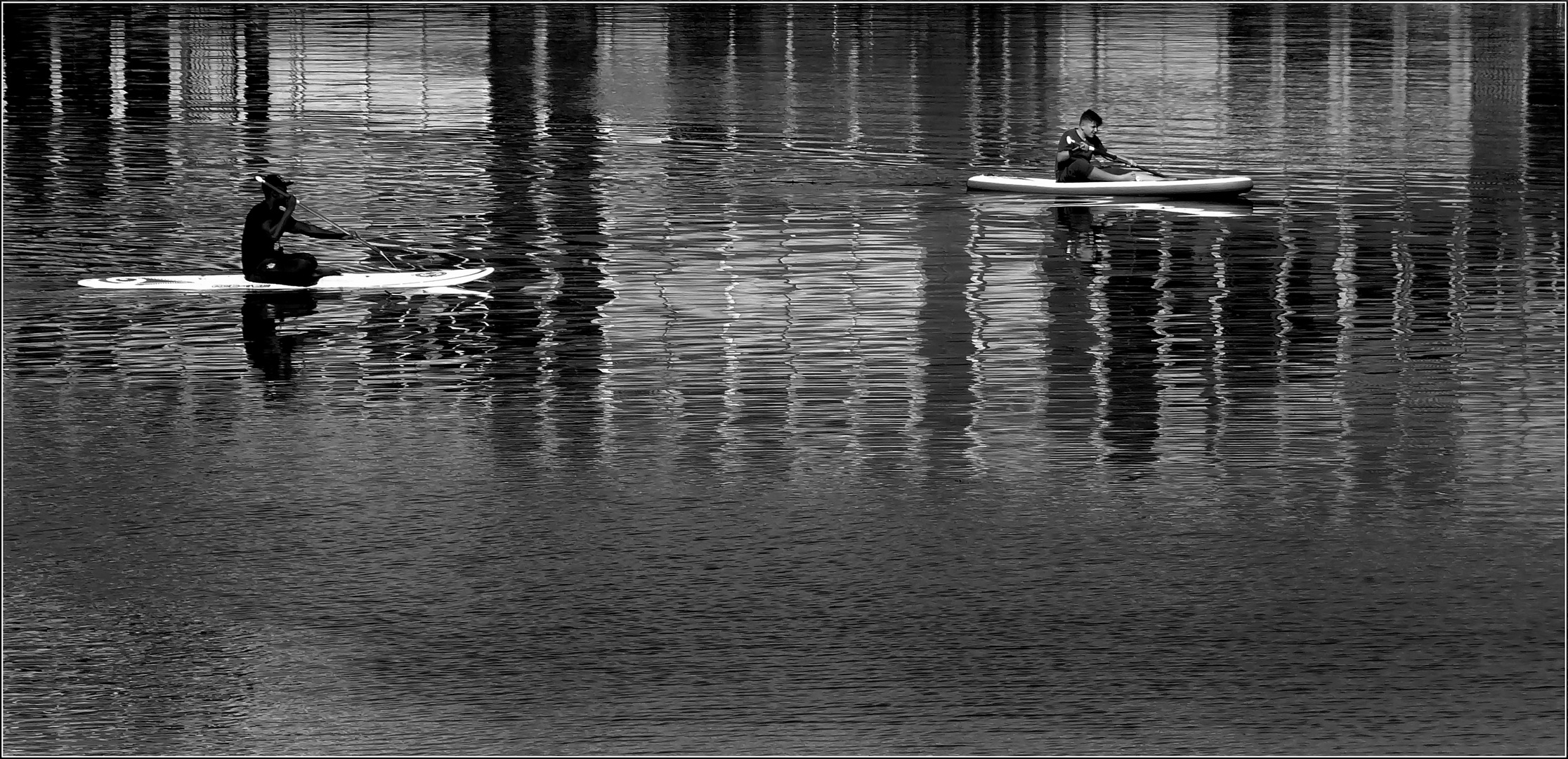 Stand Up Paddling...kann man auch sitzend genießen....