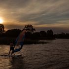 Standfest beim Sonnenuntergang