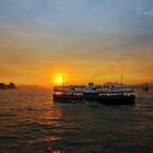 Star Ferry nach Hong Kong im Sonnenuntergang