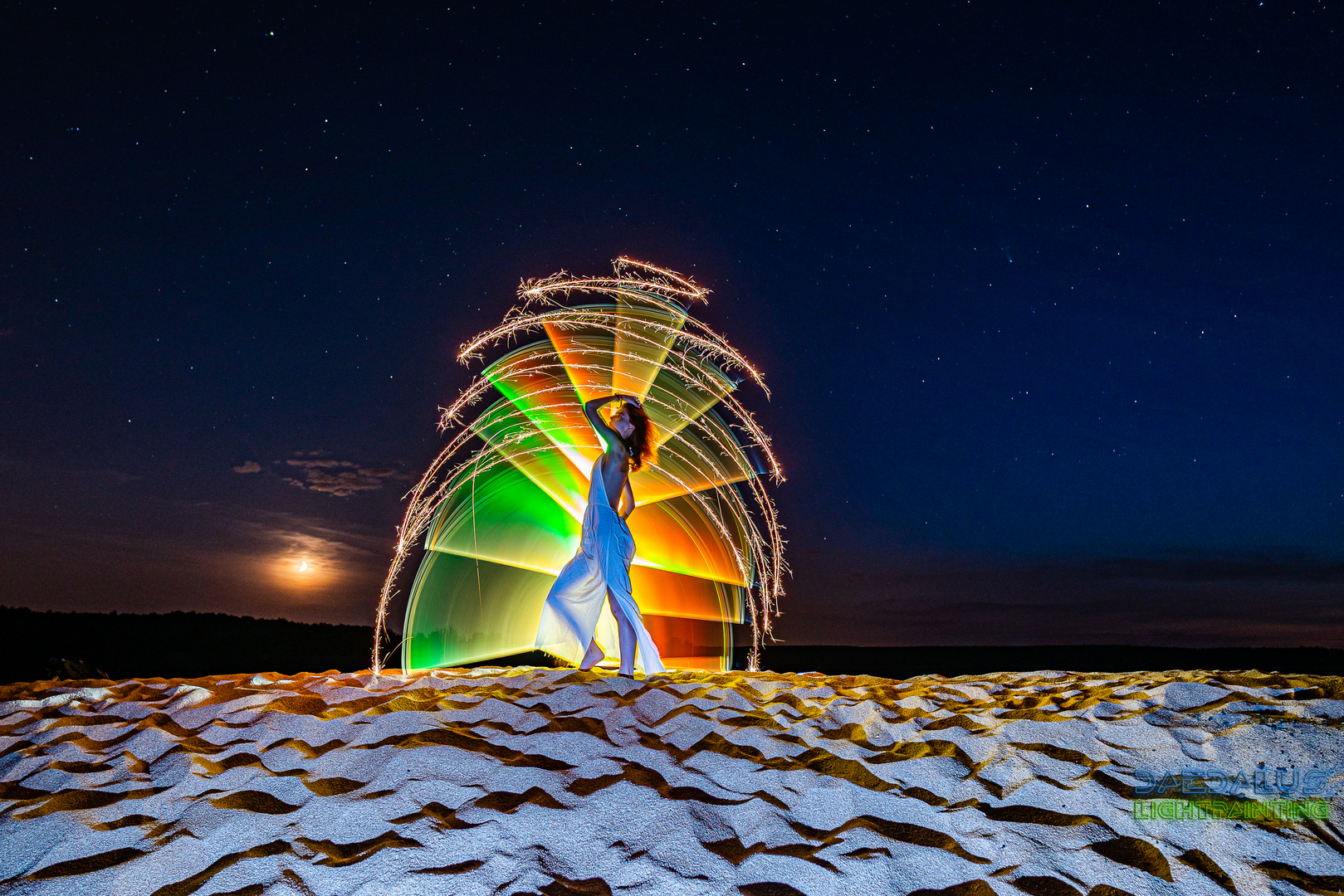  Star Girl in the Lightpainting